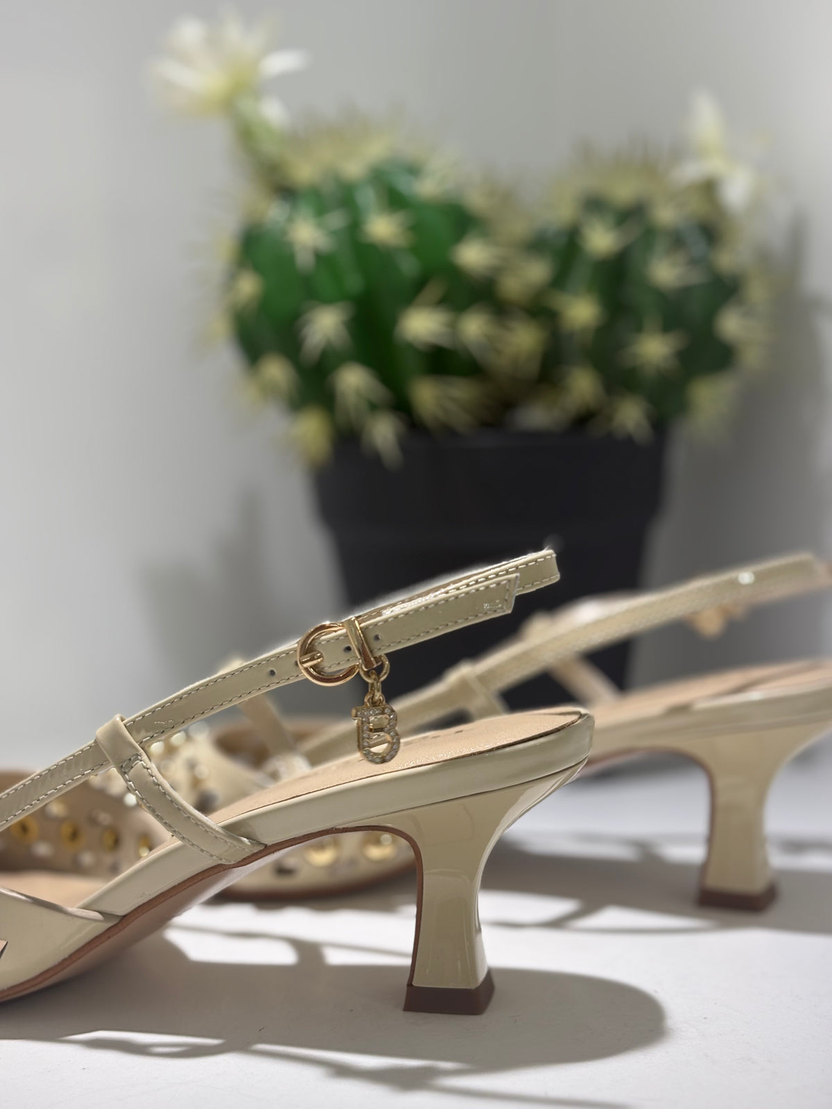 SLINGBACK TOSCA BLU BURRO E BORCHIE ORO