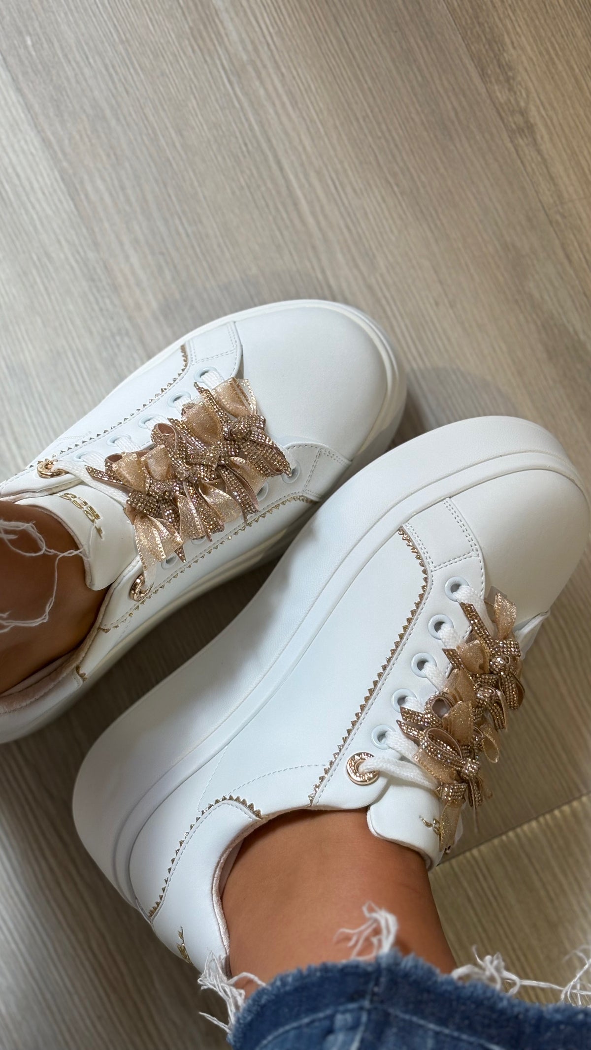 SNEAKER TOSCA BLU BIANCO FIOCCHETTI