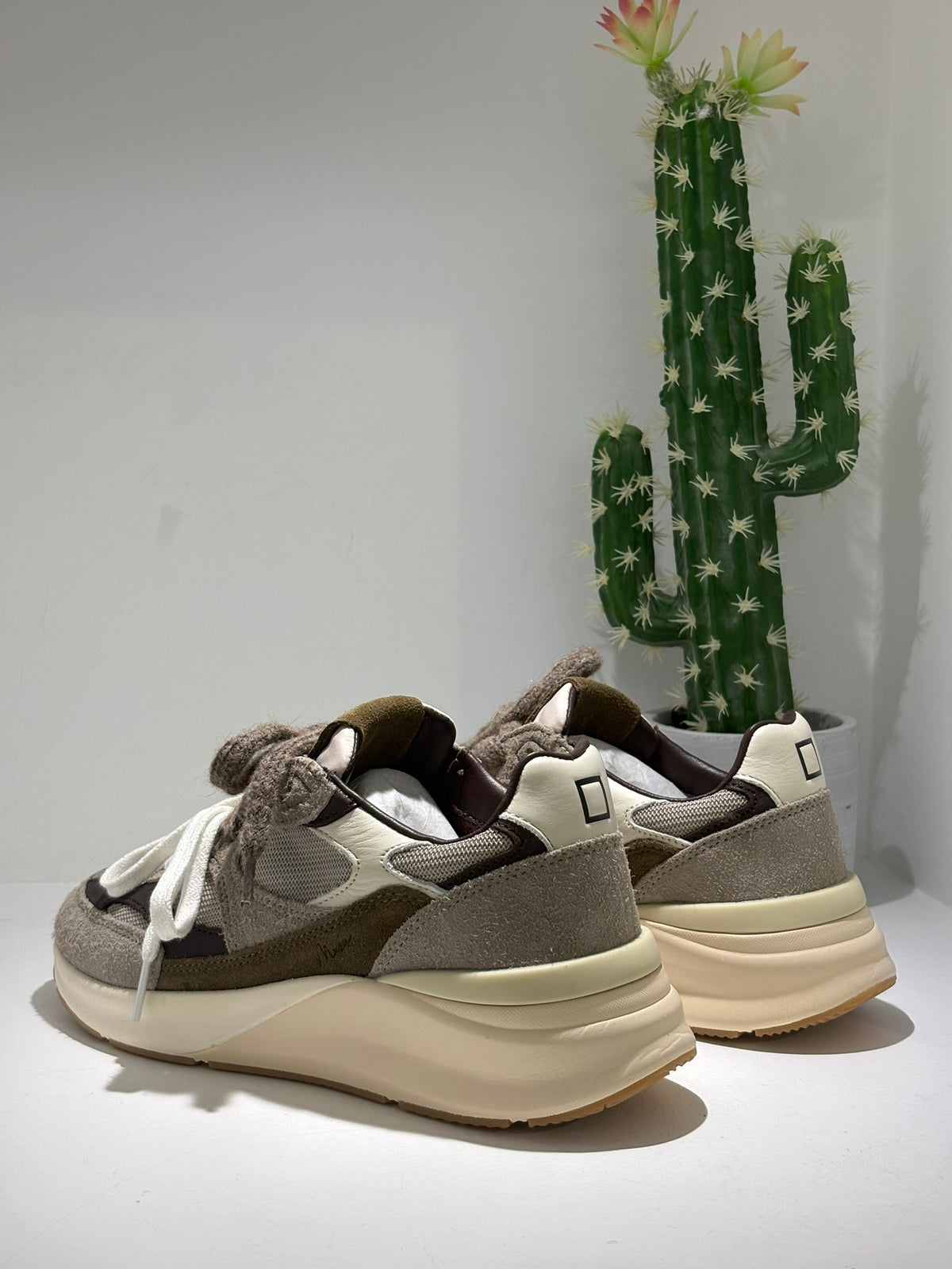 SNEAKER MUSA DATE