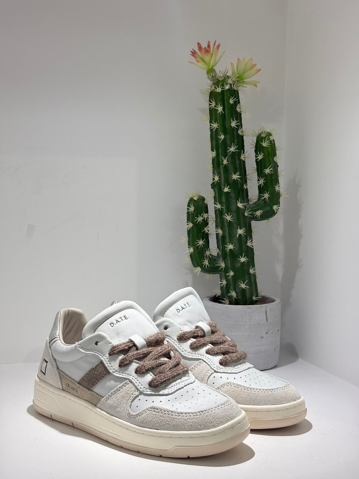 SNEAKER DATE COURT 2.0