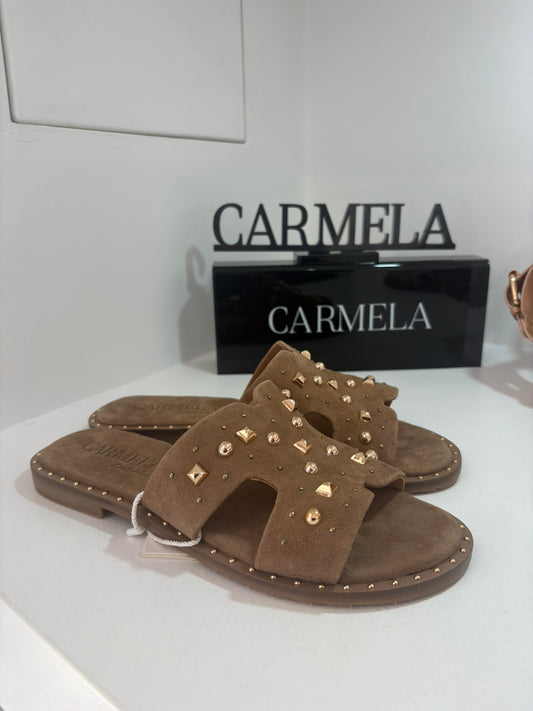 CIABATTA CARMELA PELLE SCAMOSCIATA E BORCHIE