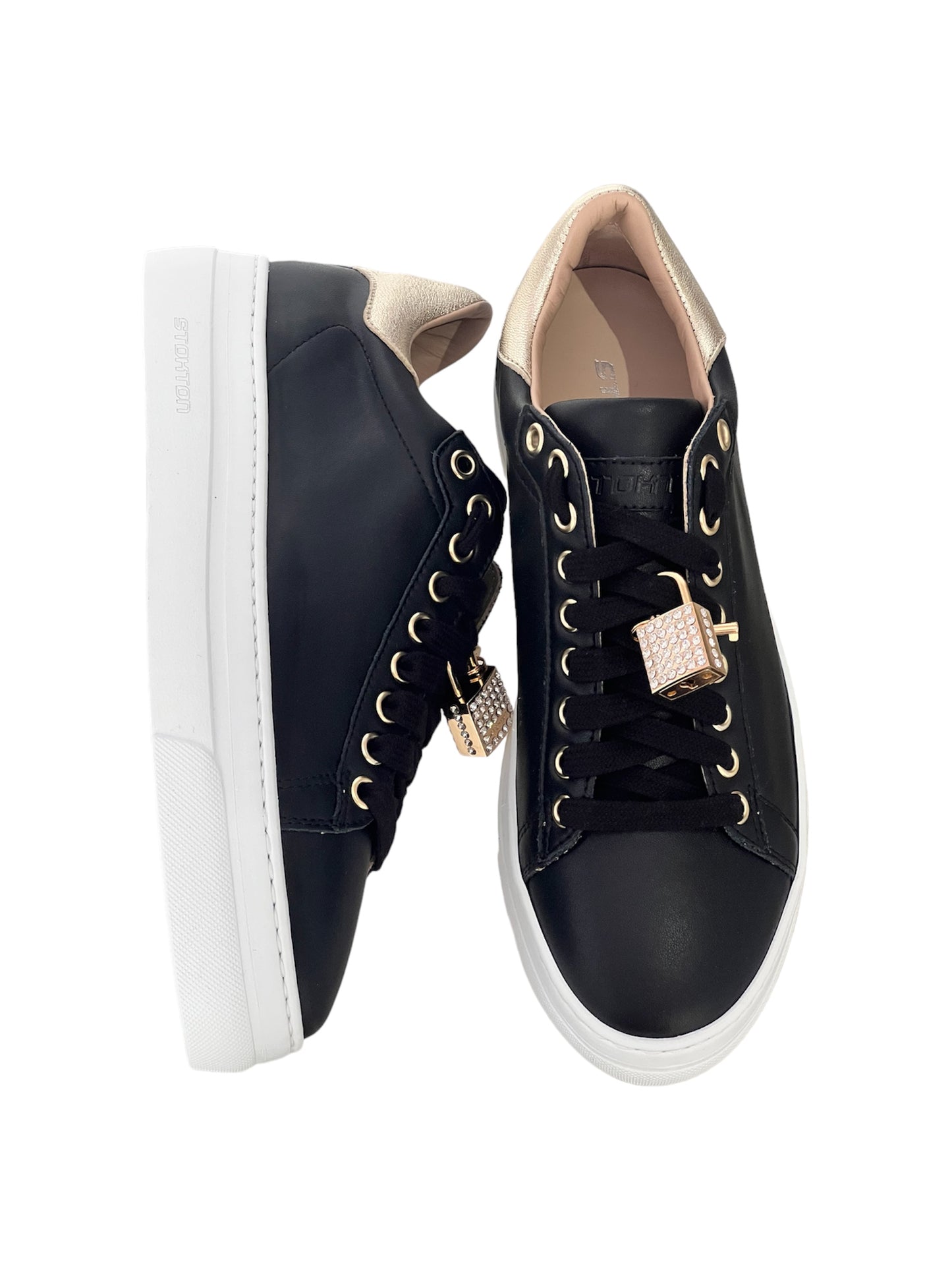 Sneakers Stokton nero con accessorio